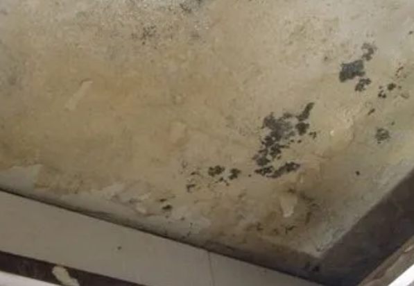 枣庄市阳台漏水维修公司分享下枣庄市卫生间渗水维修需要注意哪些问题。